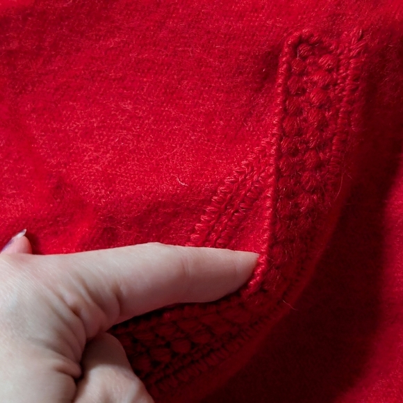 Vintage alpaca 100% wool bright red poncho coat sweater wrap throw made in Peru - Picture 5 of 11